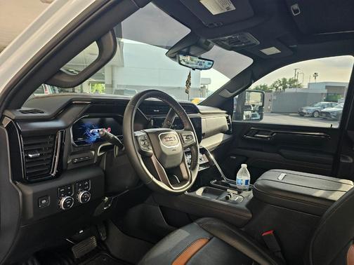 2025 GMC Sierra 2500 AT4