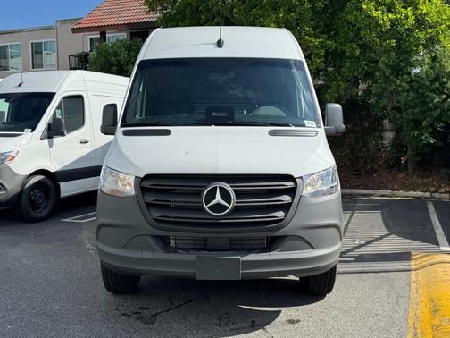 2026 Mercedes-Benz Sprinter 2500 High Roof