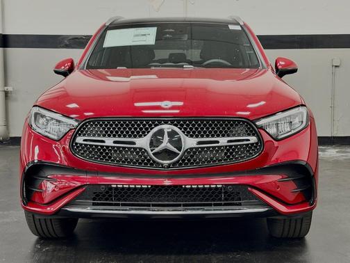 2026 Mercedes-Benz GLC 300 Base