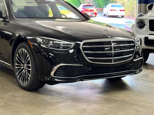 2025 Mercedes-Benz S-Class Base