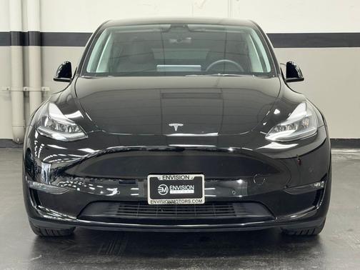 Black 2022 Tesla Model Y Performance