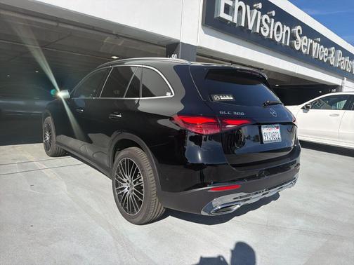 2026 Mercedes-Benz GLC 300 Base