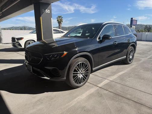 2026 Mercedes-Benz GLC 300 Base