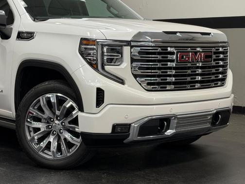 White Frost 2023 GMC Sierra 1500 Denali