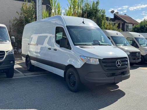 2026 Mercedes-Benz Sprinter 2500 170 WB