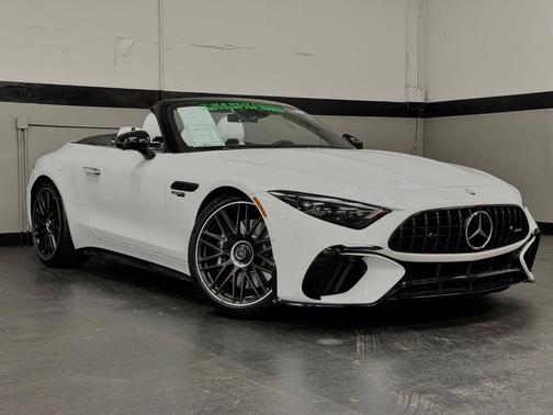 MANUFAKTUR Moonlight White Metallic 2024 Mercedes-Benz AMG SL 63 Base