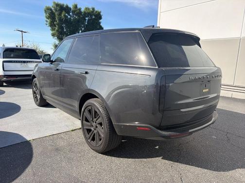 2023 Land Rover Range Rover P400 SE