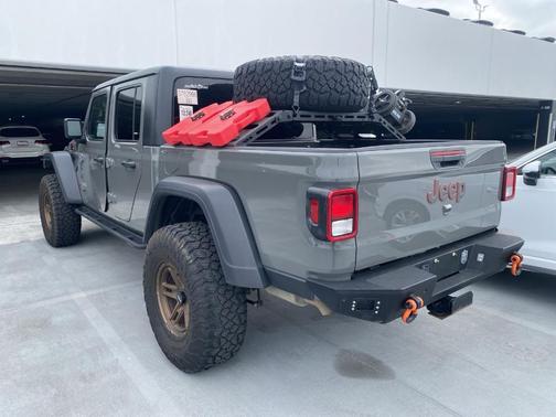 Sting Gray Clearcoat 2021 Jeep Gladiator Mojave