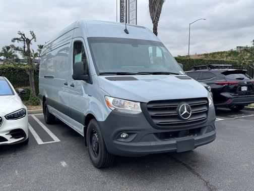 2024 Mercedes-Benz eSprinter 2500 170 WB High Roof Cargo