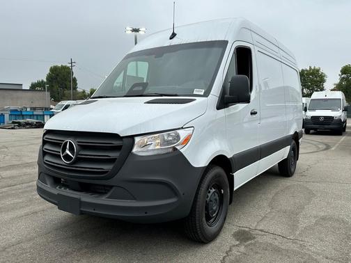 2025 Mercedes-Benz Sprinter 2500 Standard Roof