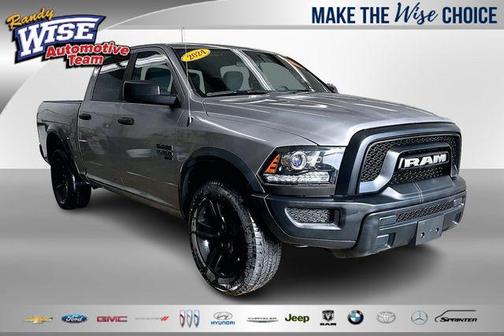 2024 RAM 1500 Classic Warlock Crew Cab 4x4 5'7' Box