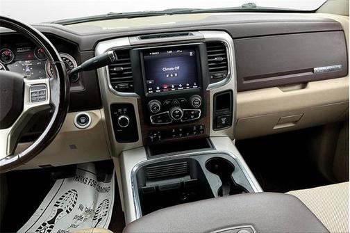 2018 RAM 2500 Laramie Crew Cab 4x4 6'4' Box