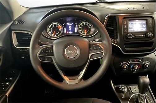 2019 Jeep Cherokee Sport