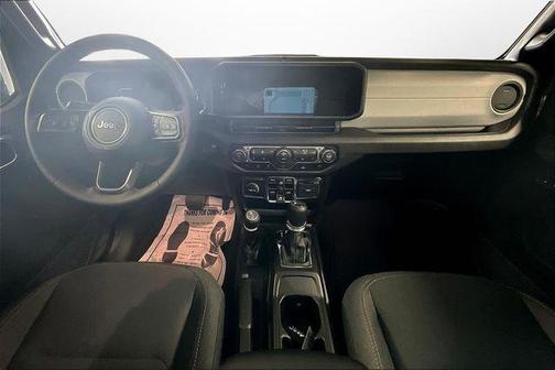 2025 Jeep Gladiator Sport S