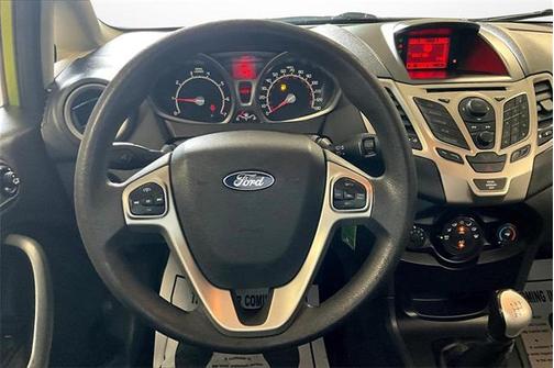2012 Ford Fiesta SE