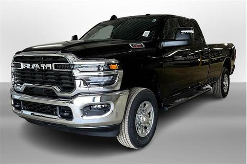 2025 RAM 2500 Tradesman Crew Cab 4x4 8' Box