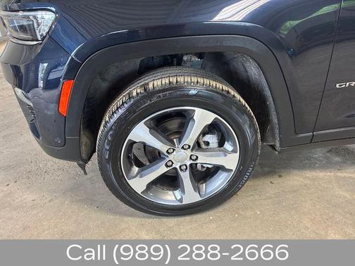 Midnight Sky 2023 Jeep Grand Cherokee Limited
