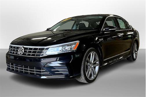 2017 Volkswagen Passat 1.8T R-Line w/Comfort