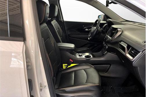 2023 GMC Terrain AWD AT4