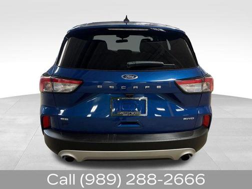 ATLAS BLUE METALLIC 2022 Ford Escape SE