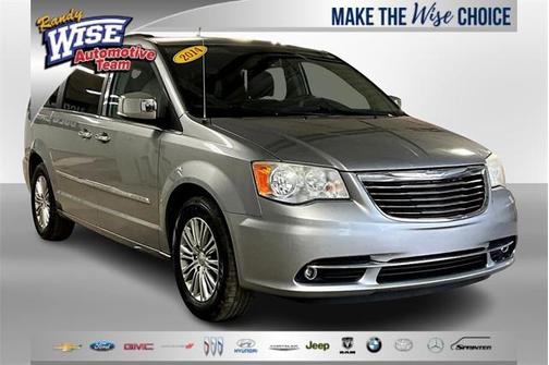 2014 Chrysler Town & Country Touring-L