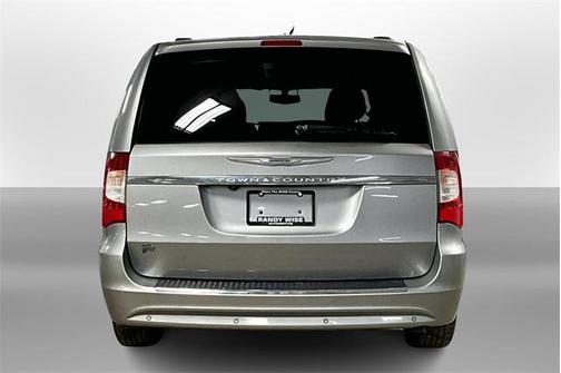 2014 Chrysler Town & Country Touring-L