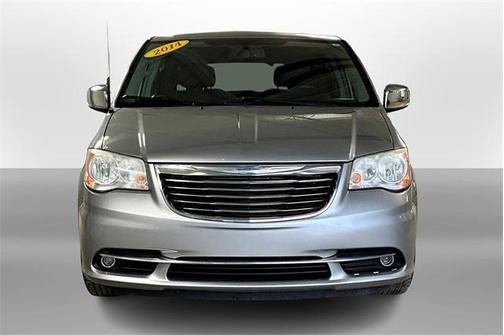 2014 Chrysler Town & Country Touring-L