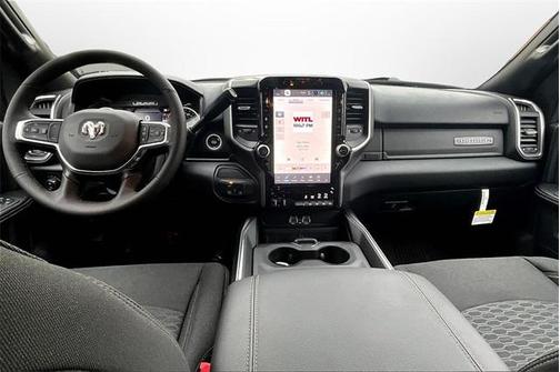 2026 RAM 2500 Big Horn Crew Cab 4x4 6'4' Box