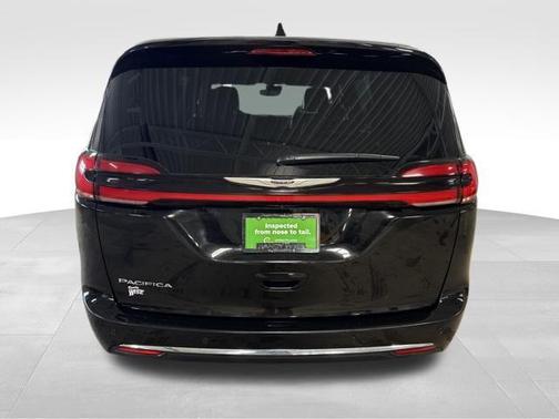 2025 Chrysler Pacifica L