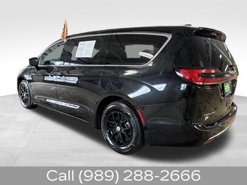 2025 Chrysler Pacifica L