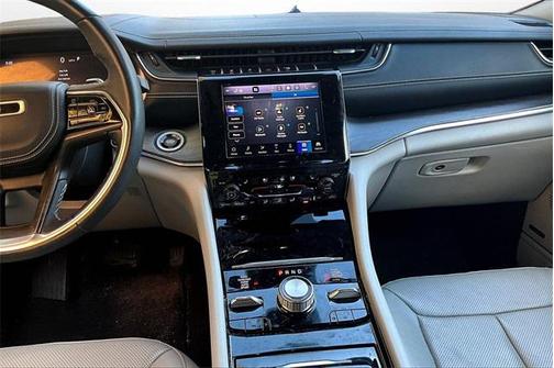 2022 Jeep Grand Cherokee L Overland