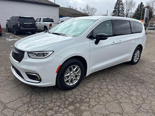 2026 Chrysler Pacifica L