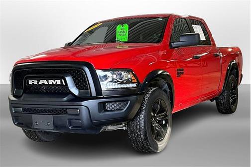 2024 RAM 1500 Classic Warlock Crew Cab 4x4 5'7' Box