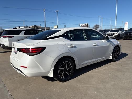 2025 Nissan Sentra SV