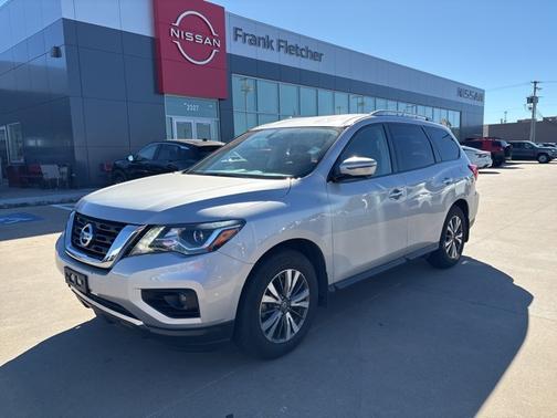 2018 Nissan Pathfinder SL