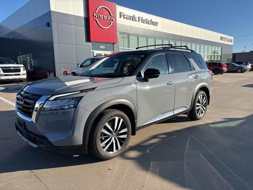2023 Nissan Pathfinder Platinum