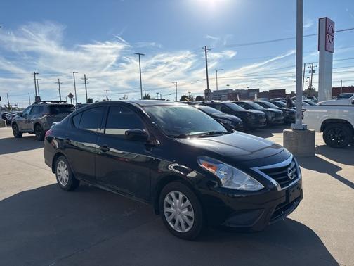 2019 Nissan Versa 1.6 S+
