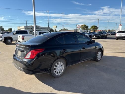 2019 Nissan Versa 1.6 S+