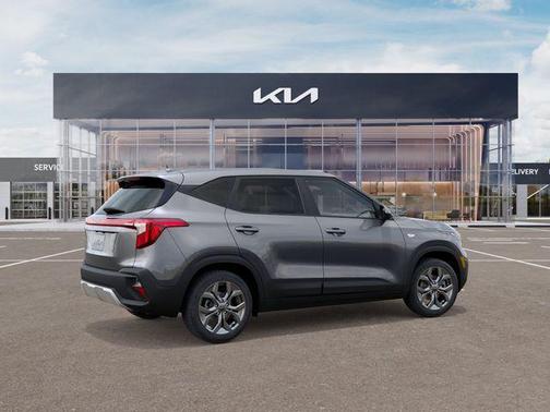 Steel Gray 2026 Kia Seltos LX