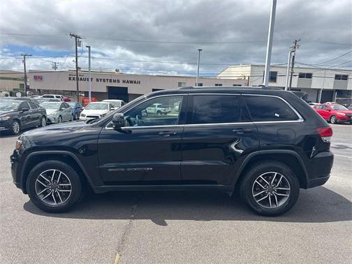 2020 Jeep Grand Cherokee Laredo