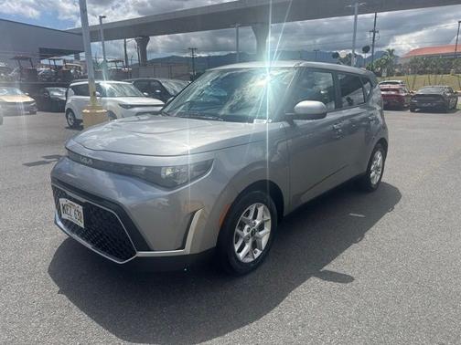 Steel Gray 2023 Kia Soul LX
