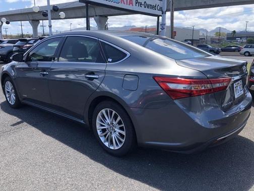 2017 Toyota Avalon Hybrid Limited