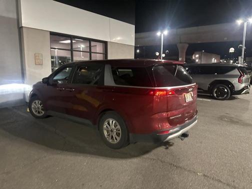 2022 Kia Carnival LXS