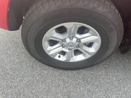 2023 Toyota 4Runner SR5