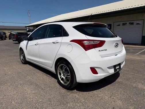 Ceramic White 2016 Hyundai Elantra GT Base
