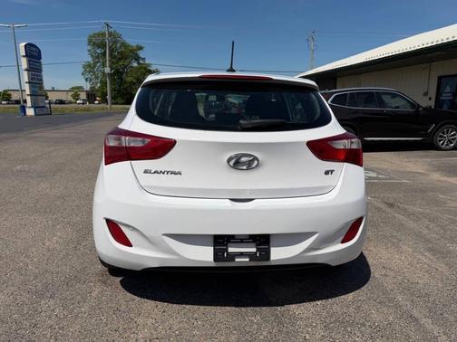 Ceramic White 2016 Hyundai Elantra GT Base