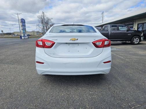 2016 Chevrolet Cruze LT Auto