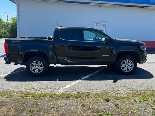 Black 2019 Chevrolet Colorado LT