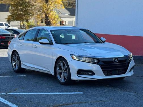 2019 Honda Accord Touring 2.0T