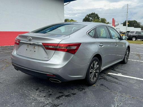 2016 Toyota Avalon XLE
